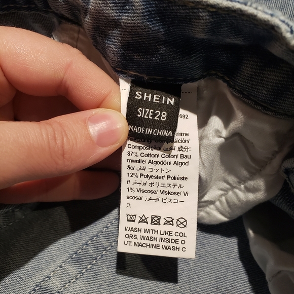 🧑‍🎄10/10🧑‍🎄Shein shorts - Picture 10 of 10